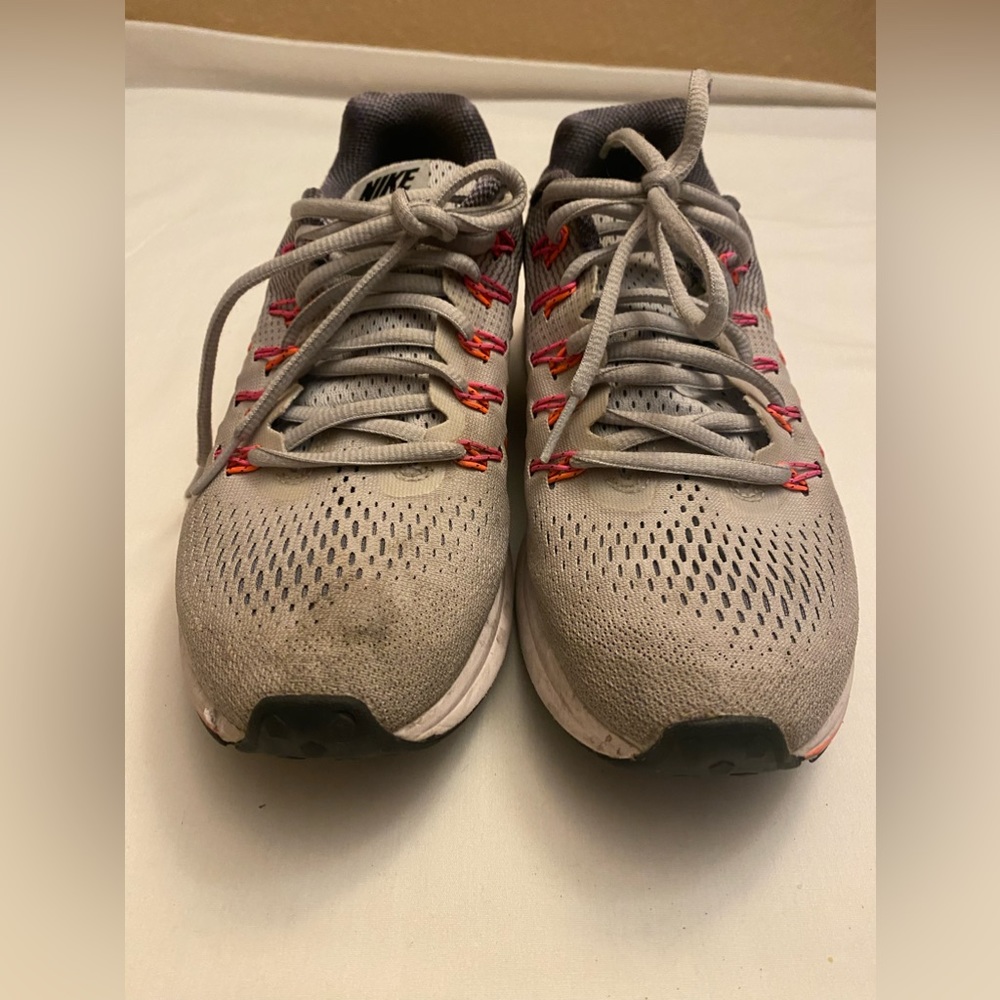 Nike Womens Air Zoom Pegasus 33 831356-006 Gray Running Shoes Sneakers Size 8